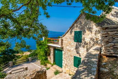 09-2013-207-Brac-stone-house-sea-view-for-sale