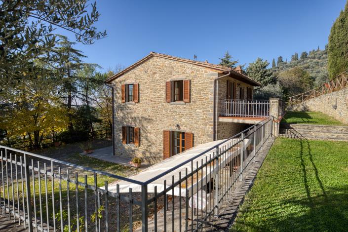 Image No.15-4 Bed Country House for sale