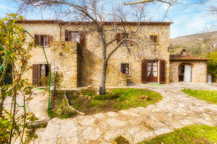 Image No.1-3 Bed Country House for sale