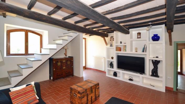 Image No.10-4 Bed Country House for sale