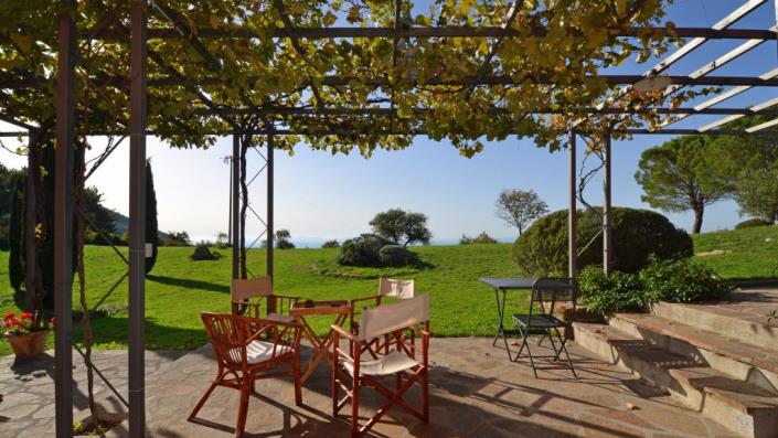 Image No.6-4 Bed Country House for sale