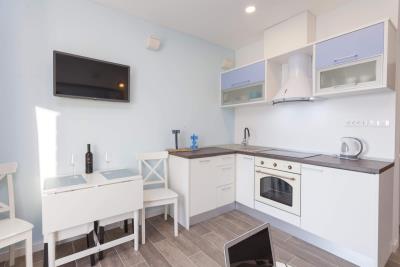 004-2038-86-Makarska-Stone-house-in-the-first-row-to-the-sea-for-sale