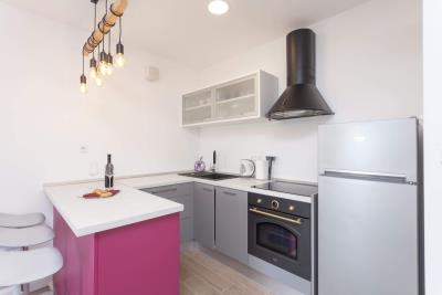 008-2038-86-Makarska-Stone-house-in-the-first-row-to-the-sea-for-sale