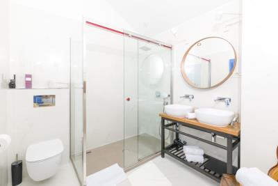 013-5056-30-Hvar-stone-villa-with-pool-for-sale