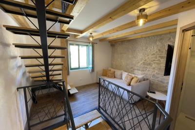 006-2055-02-kastela-three-storey-newly-renovated-stone-house-for-sale