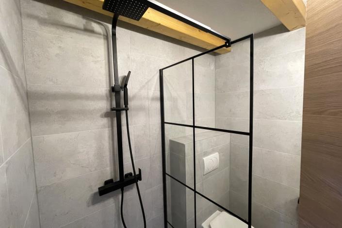 Image No.9-2 Bed Townhouse for sale