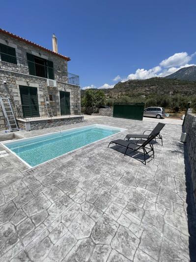 Image No.1-Villa / Détaché de 2 chambres à vendre à Stoupa