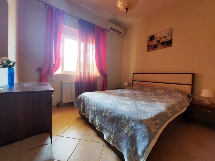 Image No.10-7 Bed Apartment for sale