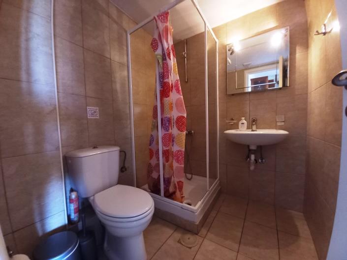 Image No.18-7 Bed Apartment for sale