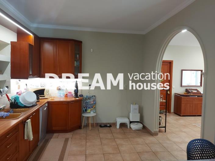 Image No.12-2 Bed House for sale