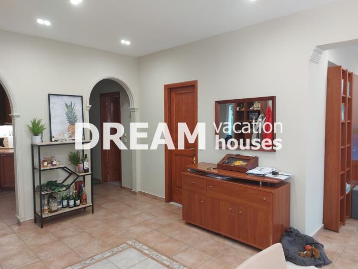 Image No.14-2 Bed House for sale