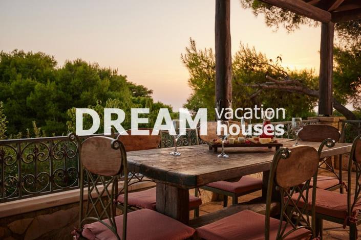 Image No.9-4 Bed Villa for sale