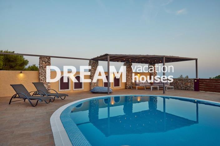 Image No.13-4 Bed Villa for sale