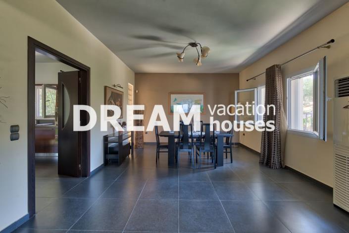 Image No.10-5 Bed Villa for sale