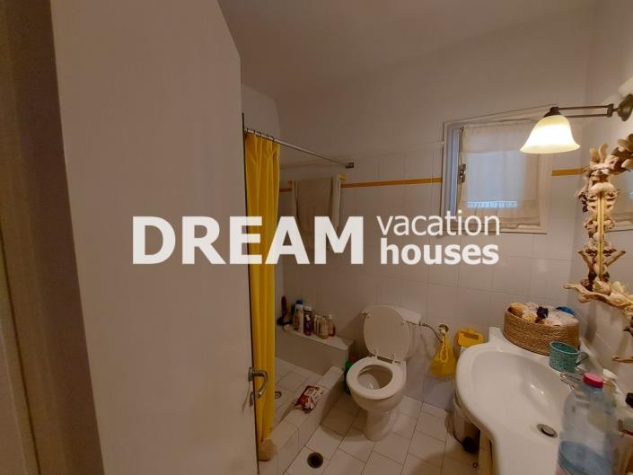 Image No.20-3 Bed House for sale