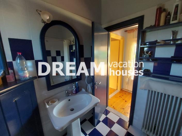 Image No.25-3 Bed House for sale