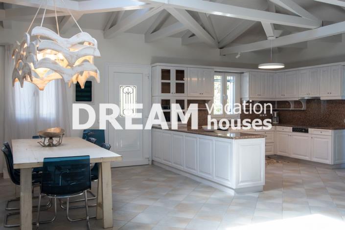 Image No.8-5 Bed Villa for sale