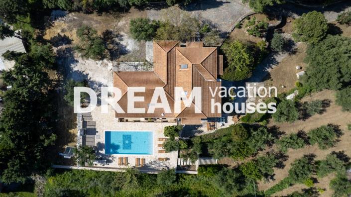 Image No.2-5 Bed Villa for sale