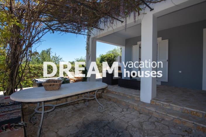 Image No.45-5 Bed Villa for sale