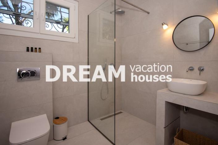 Image No.47-5 Bed Villa for sale