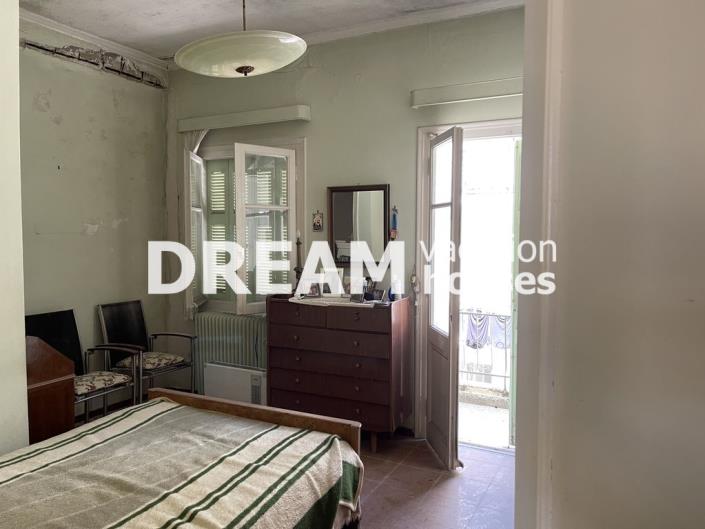 Image No.16-3 Bed House for sale