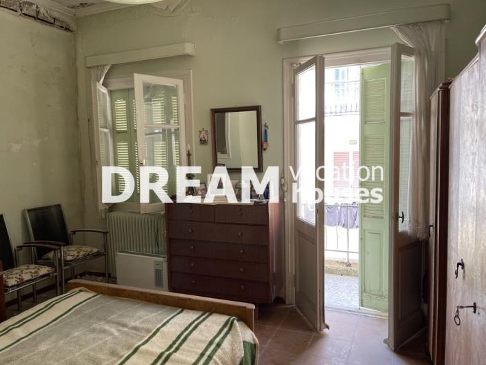 Image No.17-3 Bed House for sale