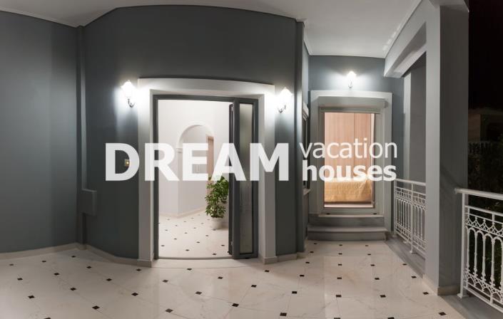 Image No.4-Propriété de 8 chambres à vendre à Zante