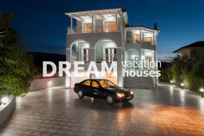 Image No.3-Propriété de 8 chambres à vendre à Zante