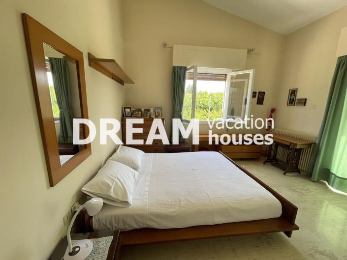 Image No.14-5 Bed House for sale