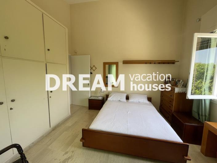 Image No.17-5 Bed House for sale