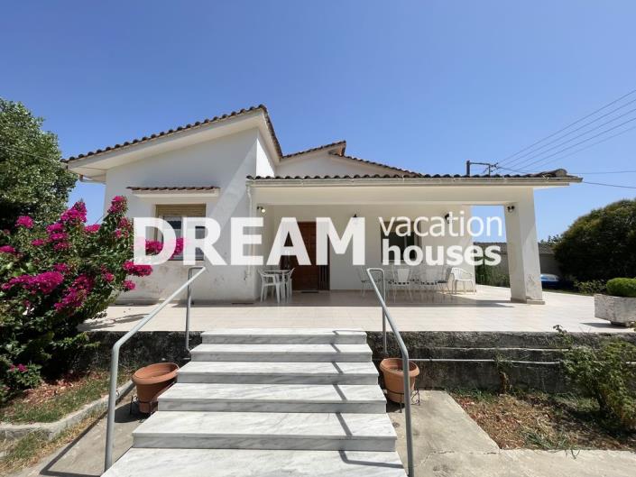 Image No.1-5 Bed House for sale