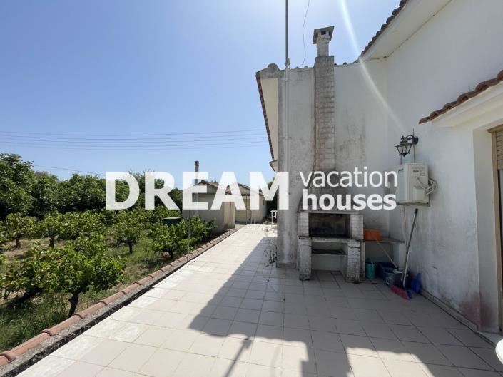 Image No.7-5 Bed House for sale