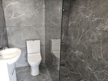 Ground Floor Apartment For Sale  in  Anarita