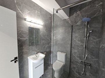 Ground Floor Apartment For Sale  in  Anarita