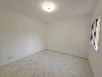 Ground Floor Apartment For Sale  in  Anarita
