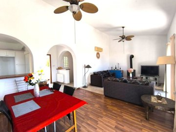 Detached Villa For Sale  in  Tsada