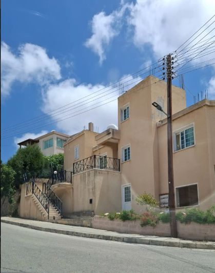 Image No.1-Villa de 4 chambres à vendre à Paphos