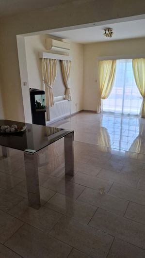 Image No.4-Villa de 4 chambres à vendre à Paphos