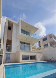 Detached Villa For Sale  in  Select Location