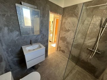 Apartment For Sale  in  Kato Paphos