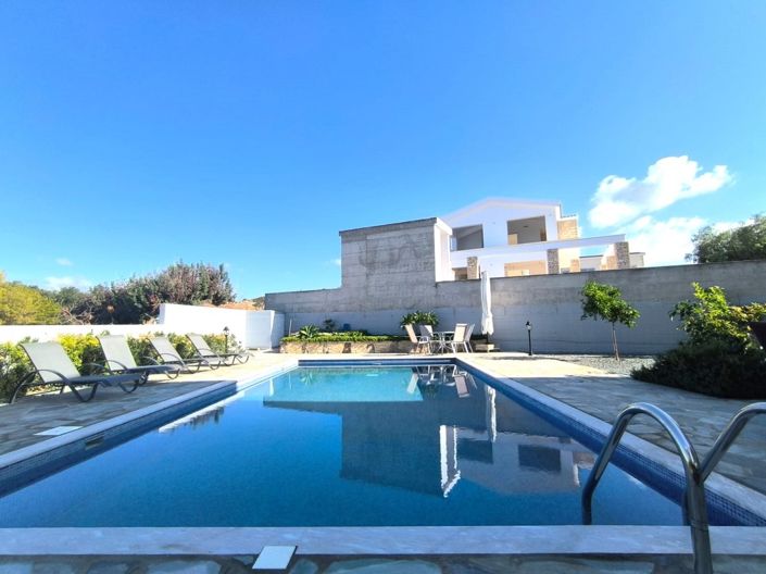 Image No.27-4 Bed Villa for sale