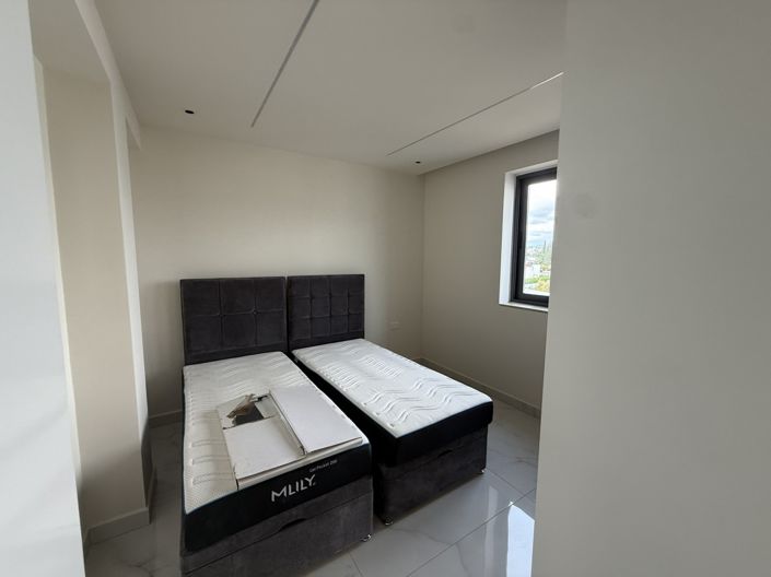 Image No.11-3 Bed Apartment for sale