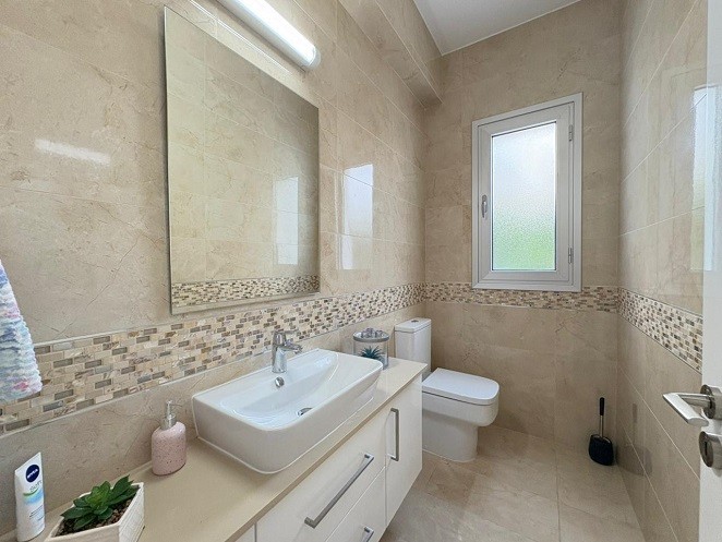 Image No.14-7 Bed Villa for sale