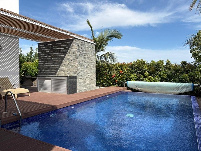 Image No.5-7 Bed Villa for sale