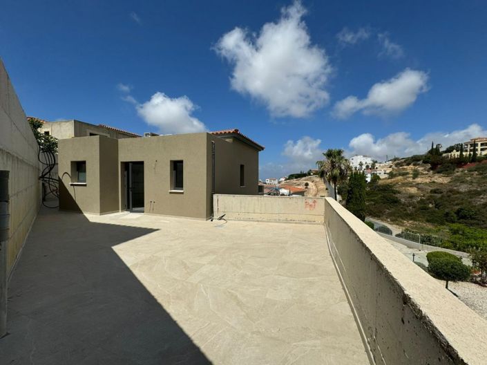 Image No.16-2 Bed Villa for sale