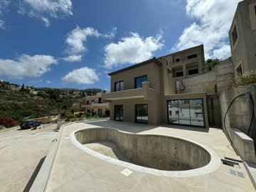 Detached Villa For Sale  in  Tala