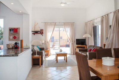Penthouse For Sale  in  Kato Paphos
