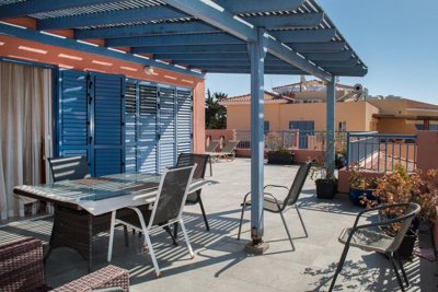 Penthouse For Sale  in  Kato Paphos