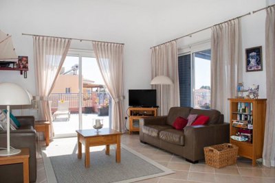 Penthouse For Sale  in  Kato Paphos