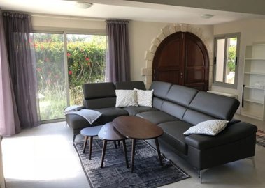 Bungalow For Sale  in  Tala - Kamares
